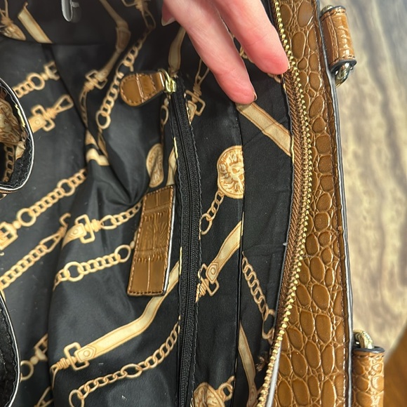 Anne Kline Leather Purse - Picture 5 of 16